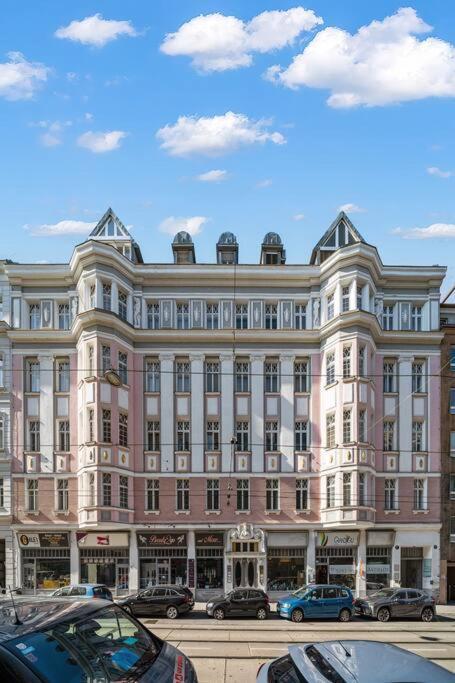 Apartment Designer Penthouse With Balcony Wien